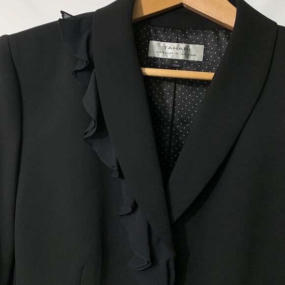 Tahari Arthur Levine Black Suit Jacket / Blazer 100% Silk Ruffle Detail Size 14 - Picture 12 of 16